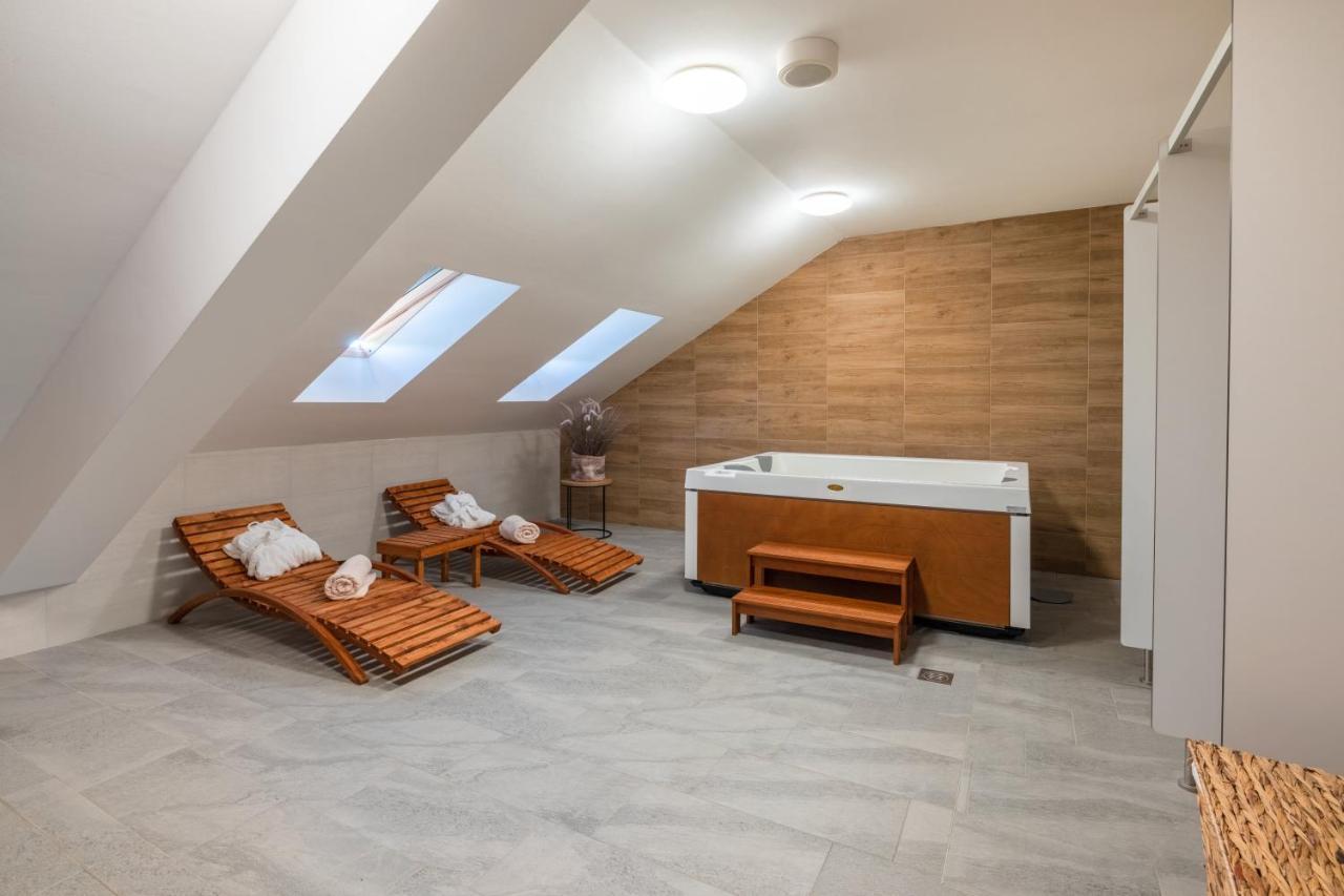 Otocki Virovi Hostel Otok  Kültér fotó